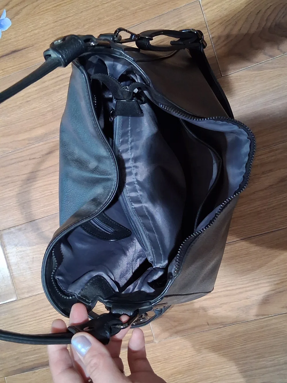 N/A versatile black